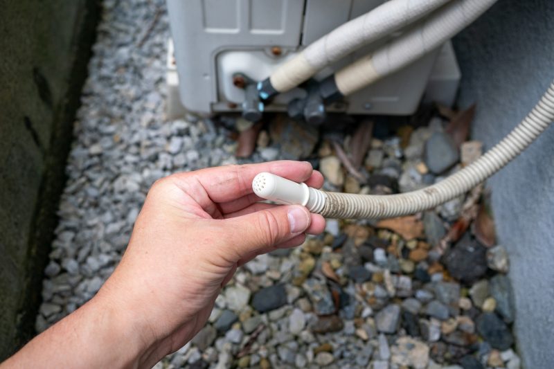 エアコンのドレンキャップ